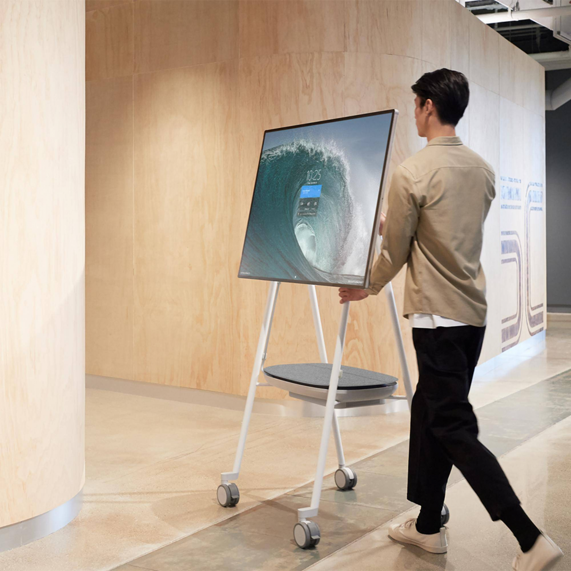 ΢ Surface Hub 2S Уۼ 7.2 Ԫ